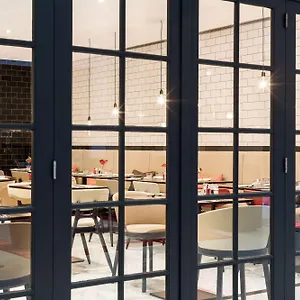 https://nh-collection-amsterdam-barbizon-palace.amsterdamhotelsnl.com
